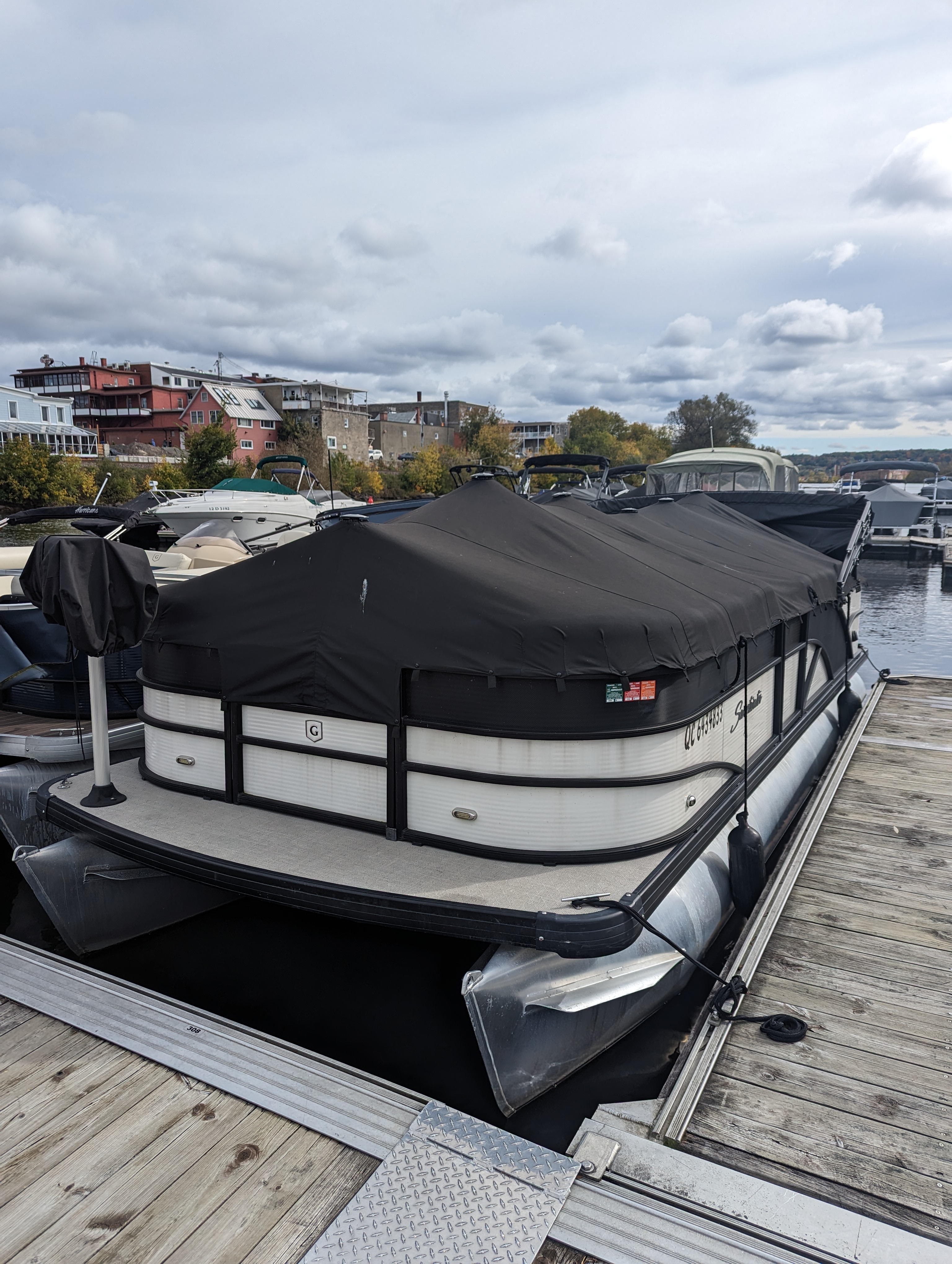 Godfrey Sweetwater Premium Edition 2018, 23 pieds